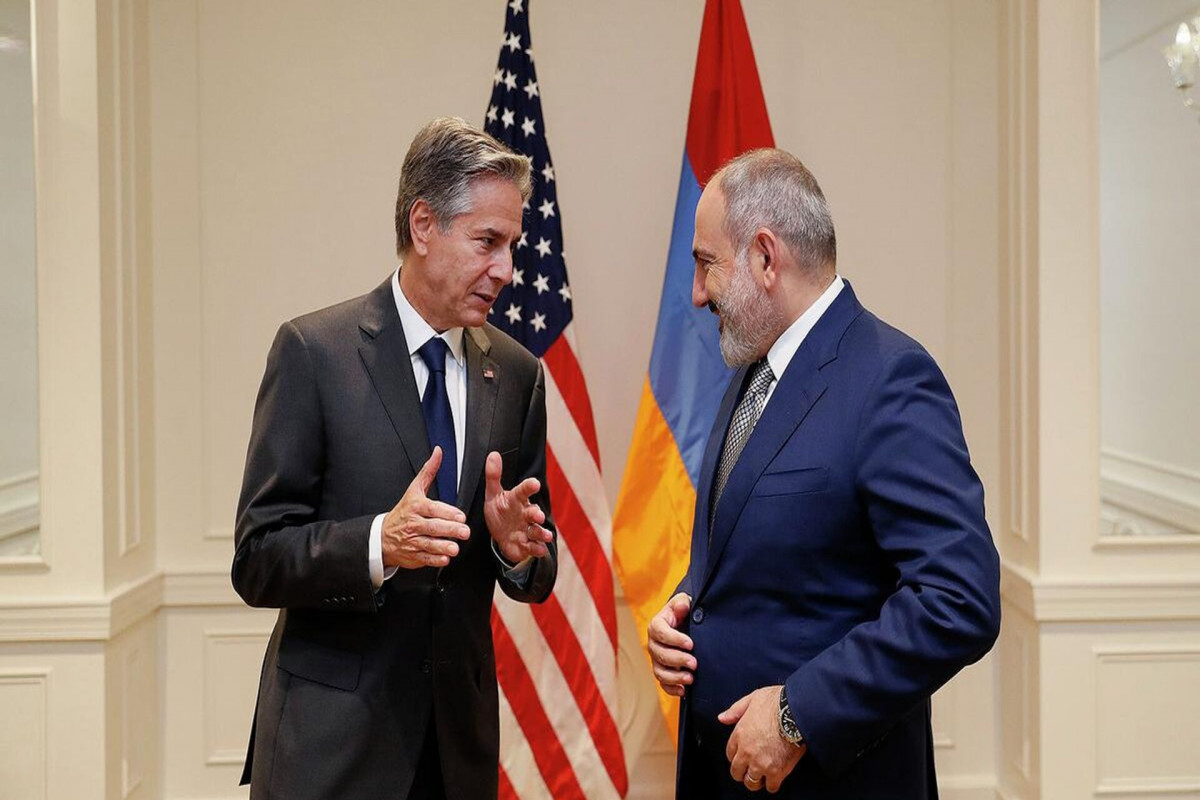 госсекретарь США Энтони Блинкен и премьер-министр Армении Никол Пашинян