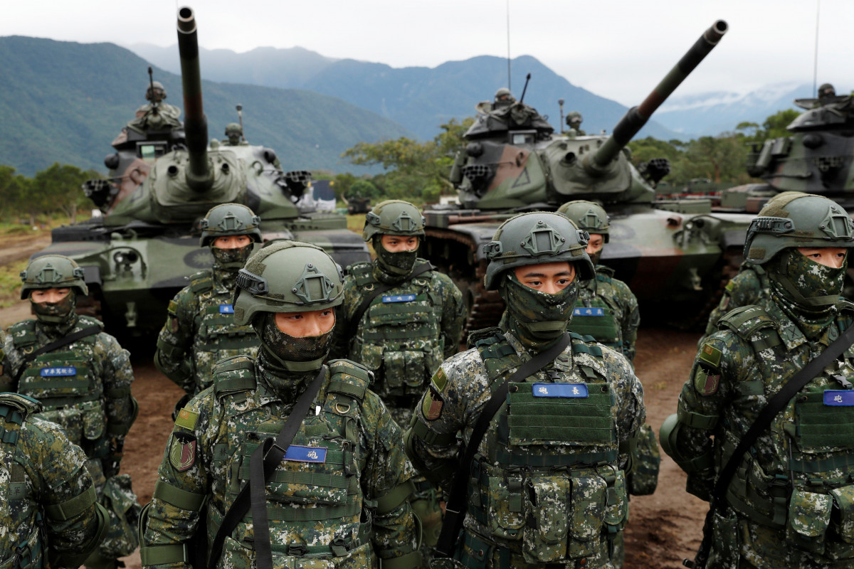 Çin Tayvan yaxınlığında hərbi təlimlərə başlayıb