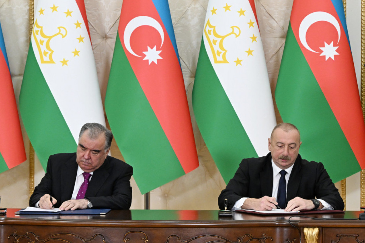 Tacikistan Respublikasının Prezidenti Emoməli Rəhmon, Azərbaycan Respublikasının Prezidenti İlham Əliyev