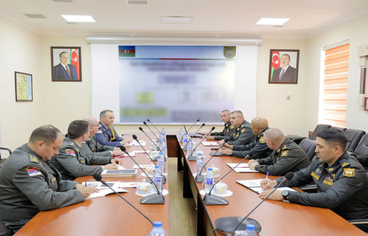 Azərbaycan və Serbiya Müdafiə nazirliklərinin nümayəndə heyəti arasında işçi görüşü keçirilib