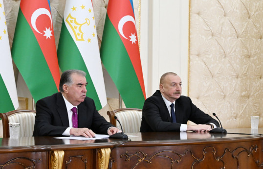 Tacikistan Respublikasının Prezidenti Emoməli Rəhmon, Azərbaycan Respublikasının Prezidenti İlham Əliyev