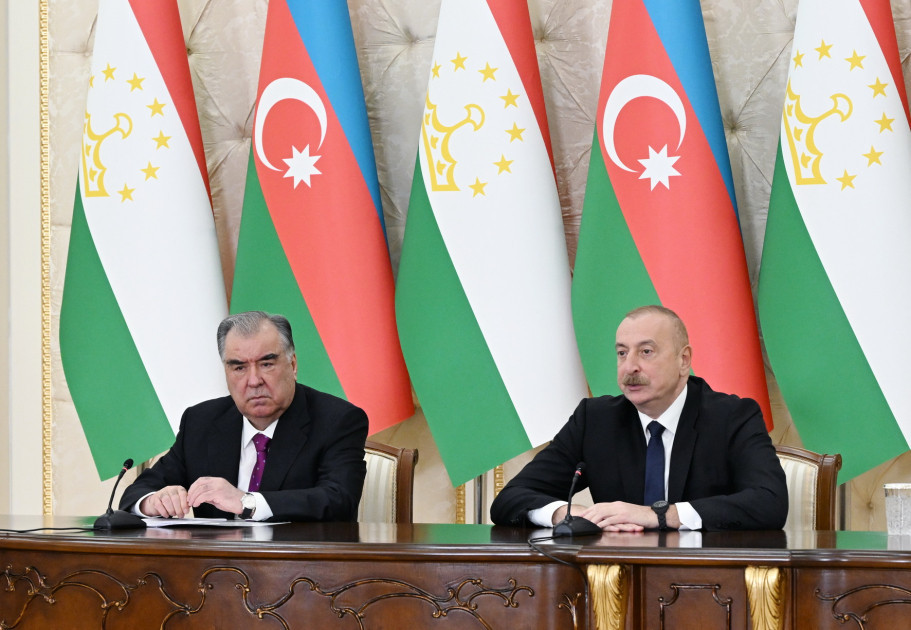 Tacikistan Prezidenti Emoməli Rəhmon, Azərbaycan Prezidenti İlham Əliyev