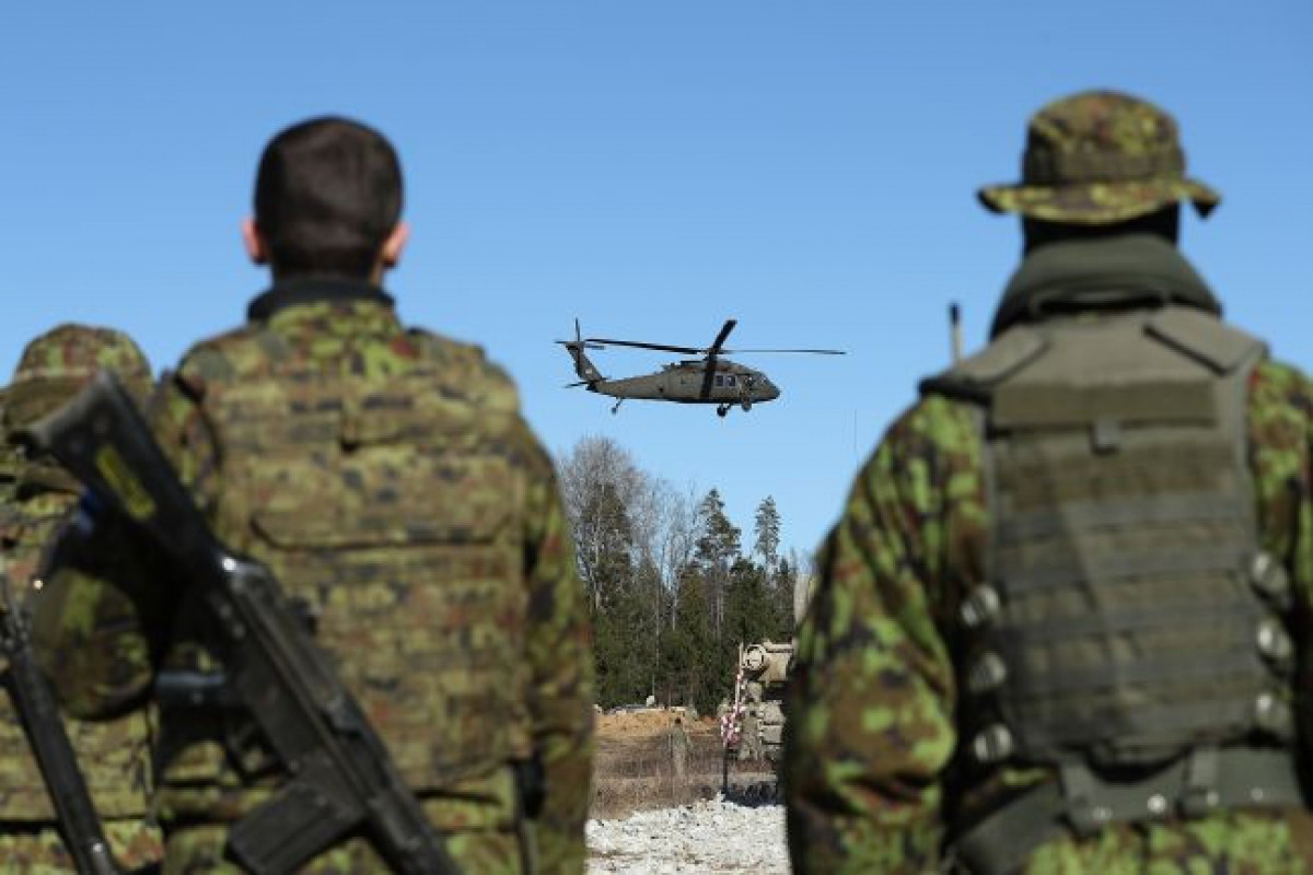 Министр обороны: Эстония построит на границе с Россией «антидронную стену»