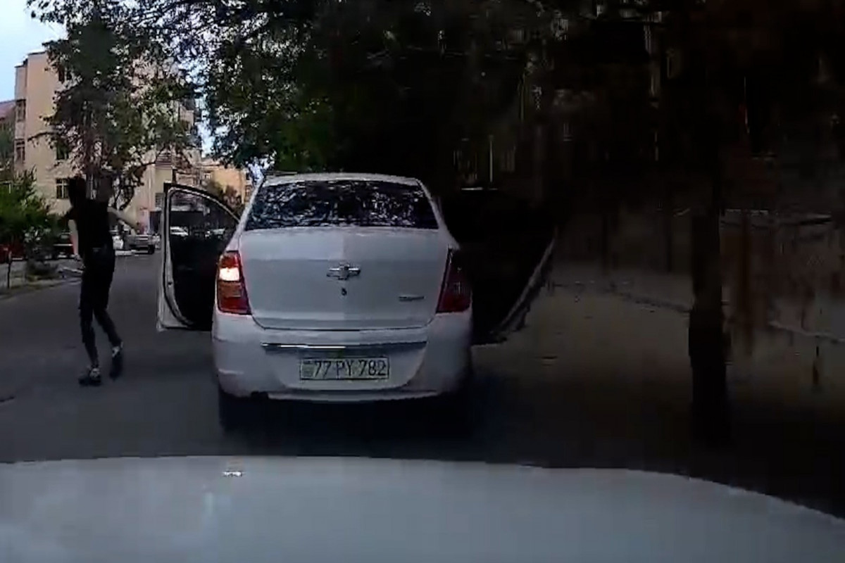Bakıda avtomobil qaçıranlar saxlanılıb - VİDEO 