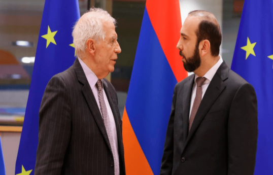 Mirzoyan Borellə Ermənistan-Azərbaycan sülh prosesini müzakirə edib