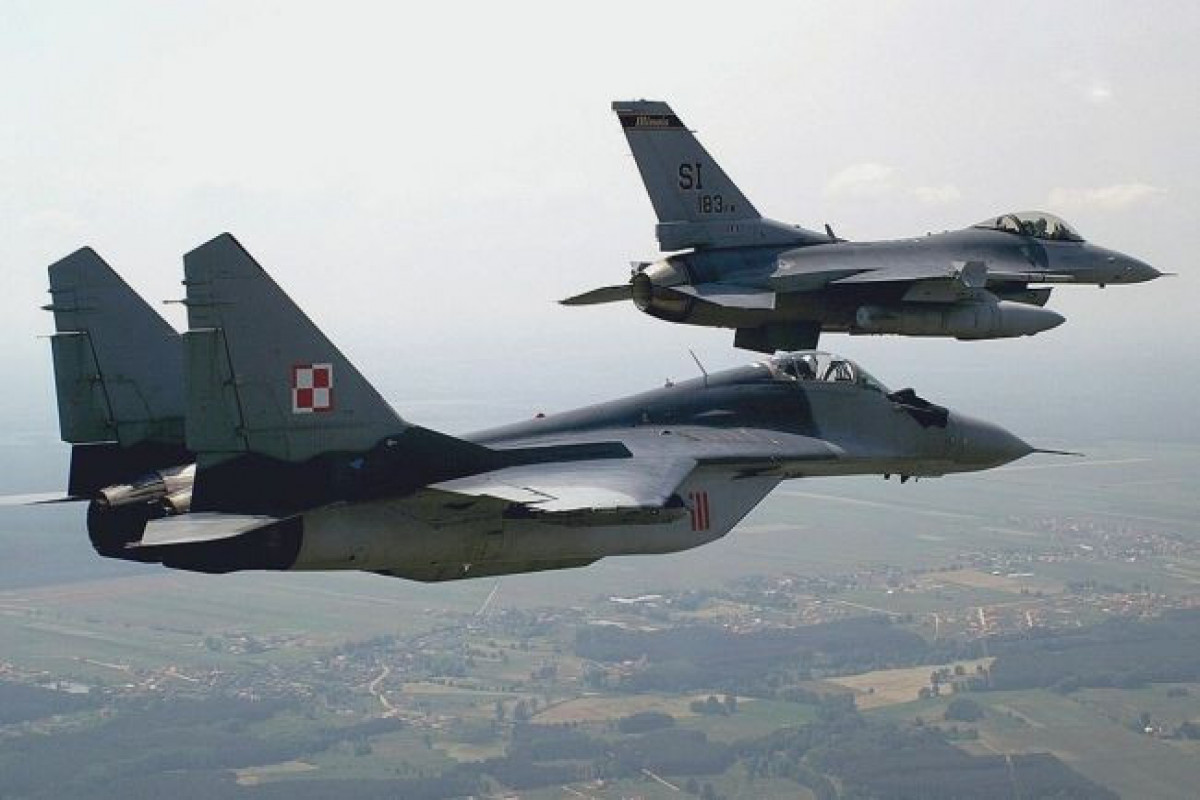 Польша подняла в воздух авиацию на перехват российских самолетов