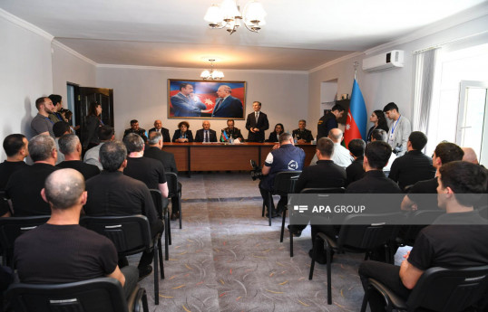 Əfv sərəncamı 2 saylı Cəzaçəkmə Müəssisəsində icra olunub - FOTO 