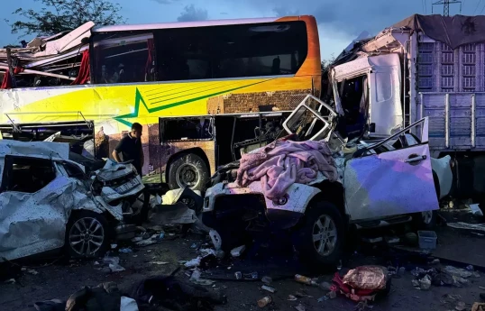 Türkiyədə ağır yol qəzası baş verib, 10 nəfər ölüb, çoxsaylı yaralı var