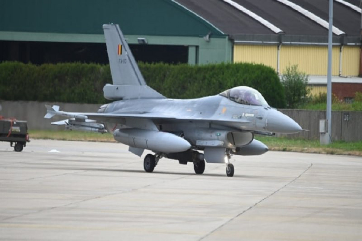 Belçika Ukraynaya 30 ədəd F-16 qırıcısı verəcək