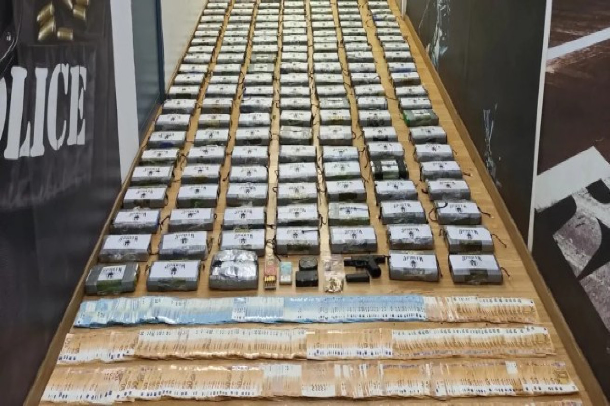 В греческом порту обнаружена партия кокаина весом около 110 кг