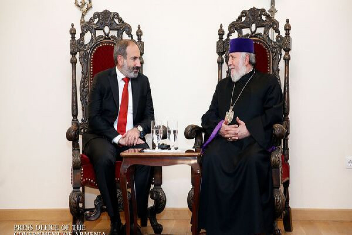 Armenian PM clarified incident involving II Karekin and matter of his meeting with Archbishop Bagrat