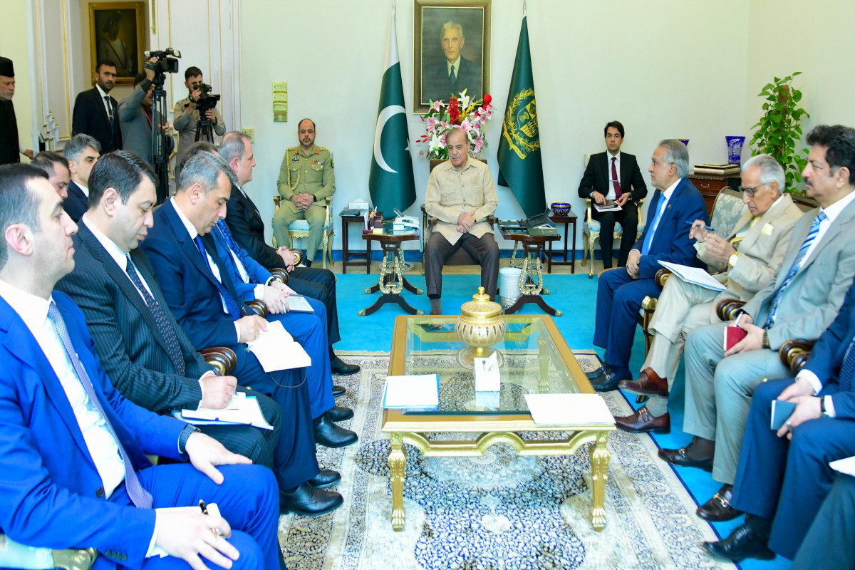 PM Shehbaz Sharif, FM Jeyhun Bayramov discuss strengthening Azerbaijan-Pakistan-Türkiye format