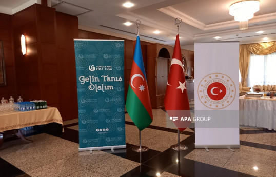 Türkiyənin Azərbaycandakı səfirliyində Ebru sənəti ilə bağlı tədbir keçirilib