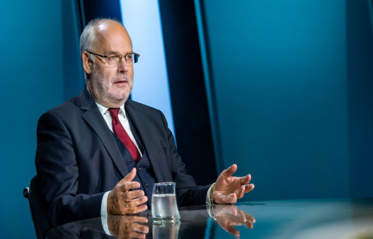 Estoniya Prezidenti Alar Karis