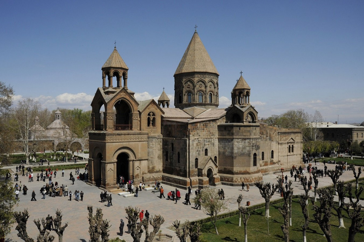 В Армении готовится законопроект по налогообложению имущества церкви