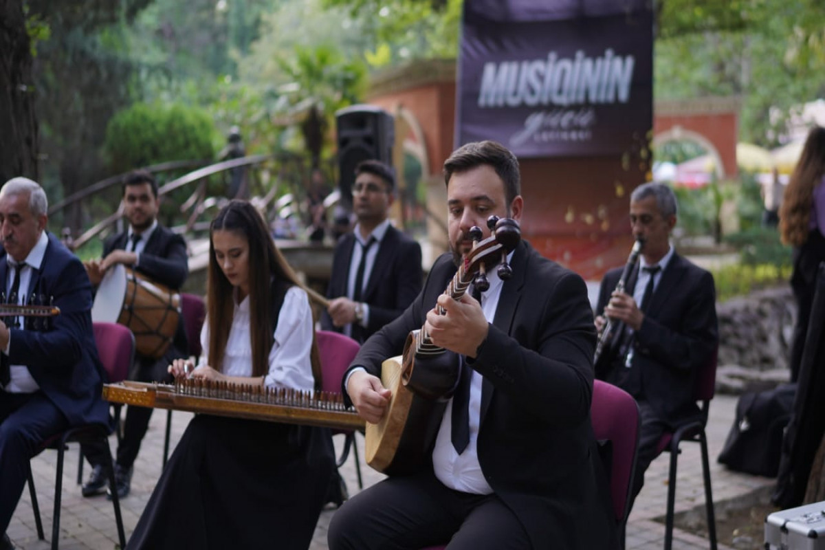 Azərbaycanda ilk dəfə "Musiqinin gücü" layihəsi Gəncədə təqdim olunub  - FOTO 