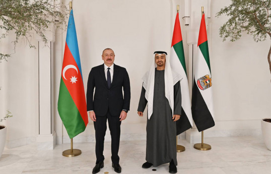 Prezident İlham Əliyev, Birləşmiş Ərəb Əmirliklərinin Prezidenti Şeyx Məhəmməd bin Zayed Al Nəhyan