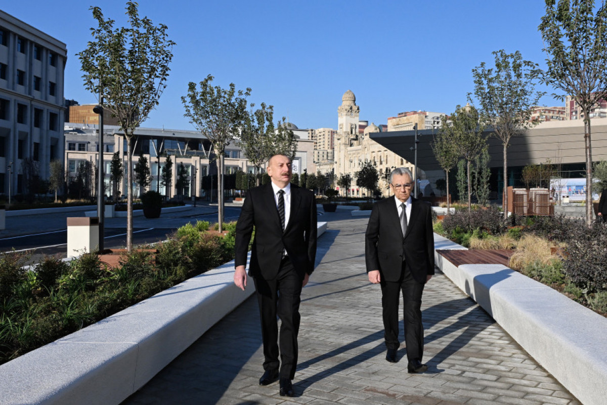 Prezident Bakı Dəmiryol Vağzalı və "28 May" stansiyasının qarşısındakı yenidənqurma işləri ilə tanış olub - FOTO - YENİLƏNİB 