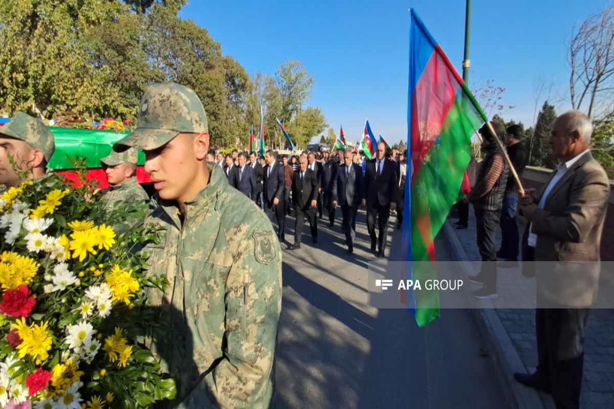 Birinci Qarabağ müharibəsində Kəlbəcərdə itkin düşən Möhübbət Mustafayevin qalıqları dəfn olunub - FOTO 