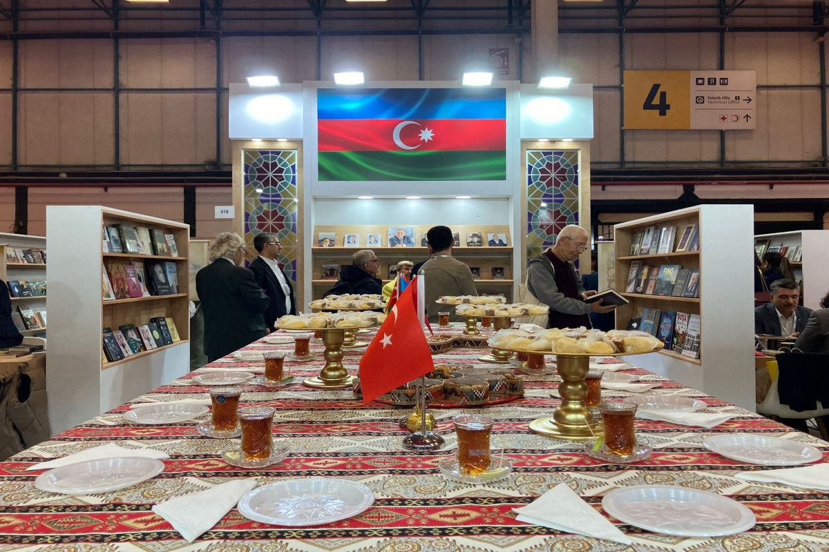 Azərbaycan İstanbulda 41-ci Beynəlxalq Kitab Sərgisində ilk dəfə “Fəxri qonaq” qismində iştirak edir - FOTO 