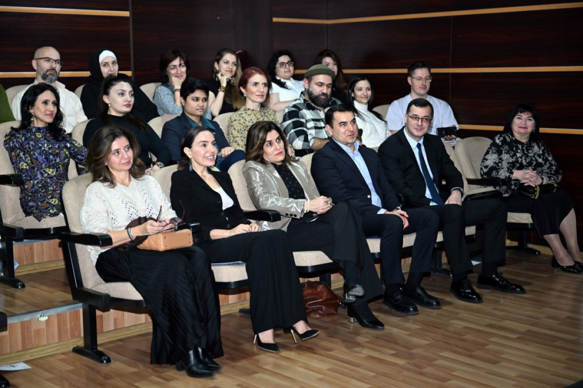 Leyla Əliyeva, İordaniya şahzadəsi və ICCROM-un baş direktoru "Manqurt" tamaşasını izləyiblər - FOTO 