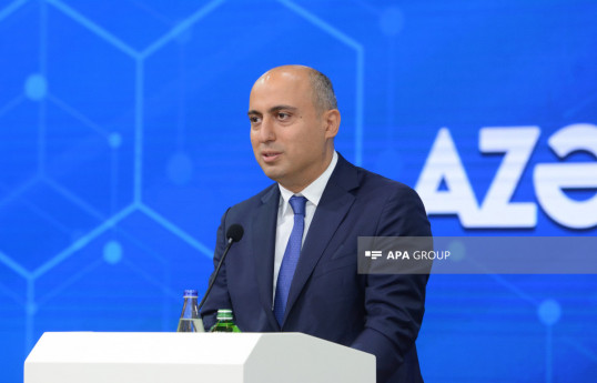 Təhsil naziri Beynəlxalq Müəllimlər Günü münasibətilə müəllimləri təbrik edib