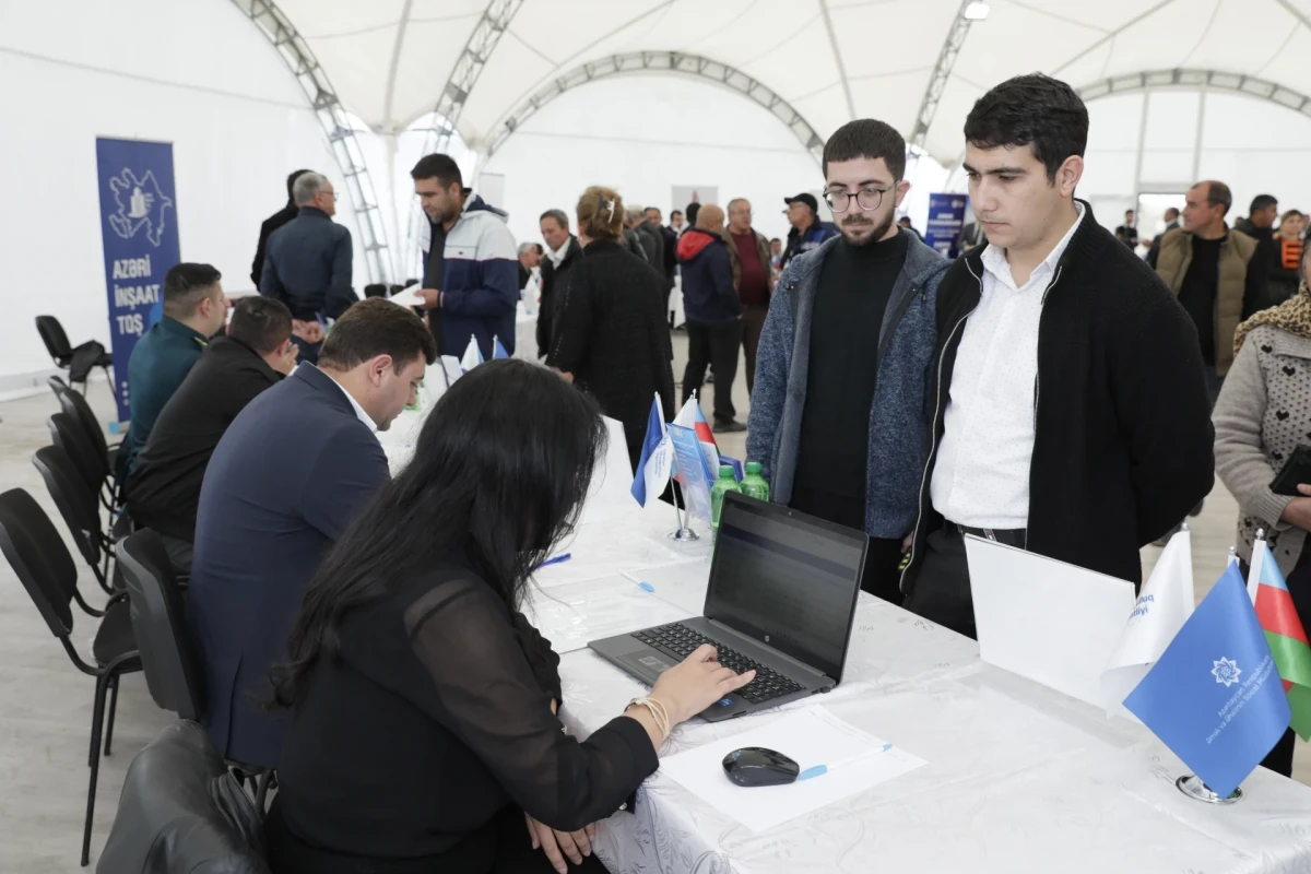 Laçında keçirilən əmək yarmarkasında 250-dən çox vakansiya təqdim edilib