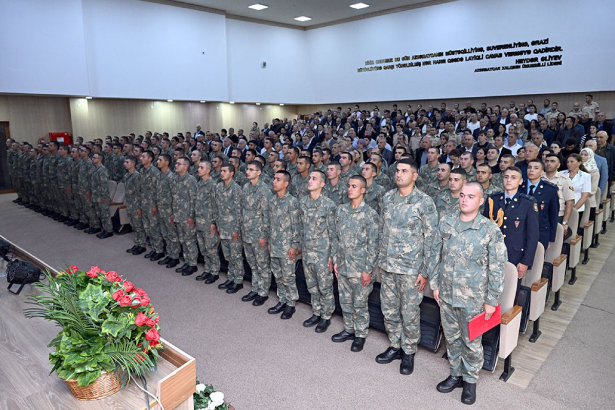 Azərbaycan Ordusunda yeni yaradılan İntellektual qabiliyyətli bölmələrin şəxsi heyəti ilə görüş keçirilib