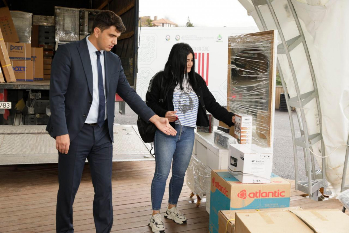 Laçın və Ağalıda daha bir qrup sakinə özünüməşğulluq proqramı çərçivəsində aktivlər təqdim edilib