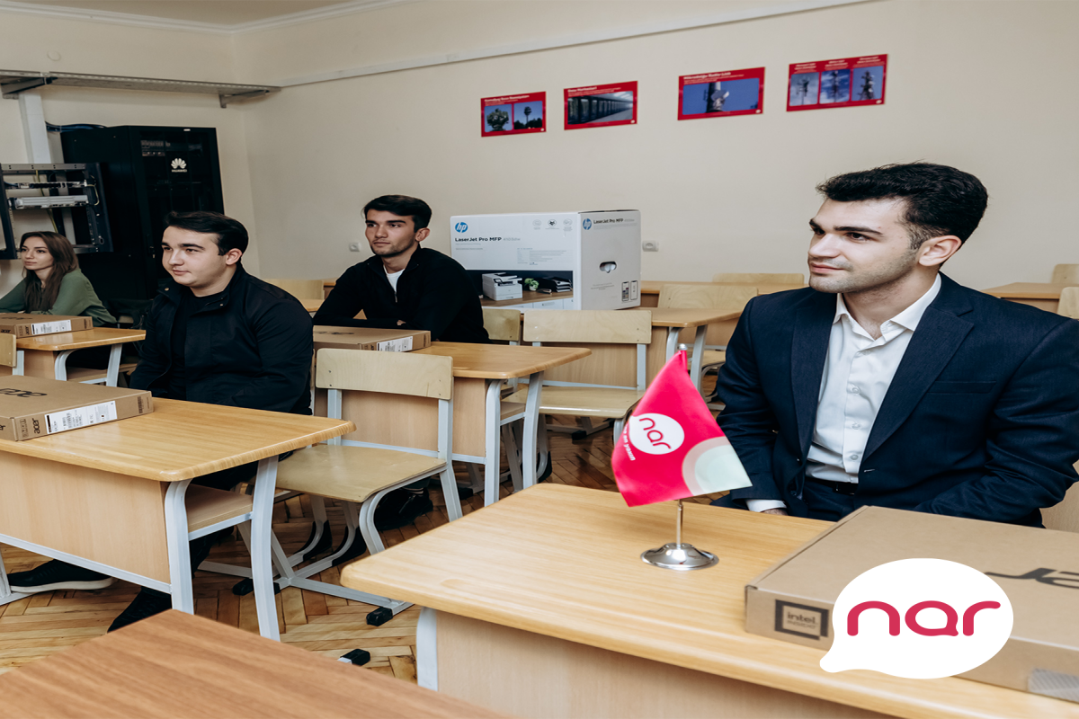 “Nar” Gəncədə tələbələr üçün mobil rabitə laboratoriyası təsis edib