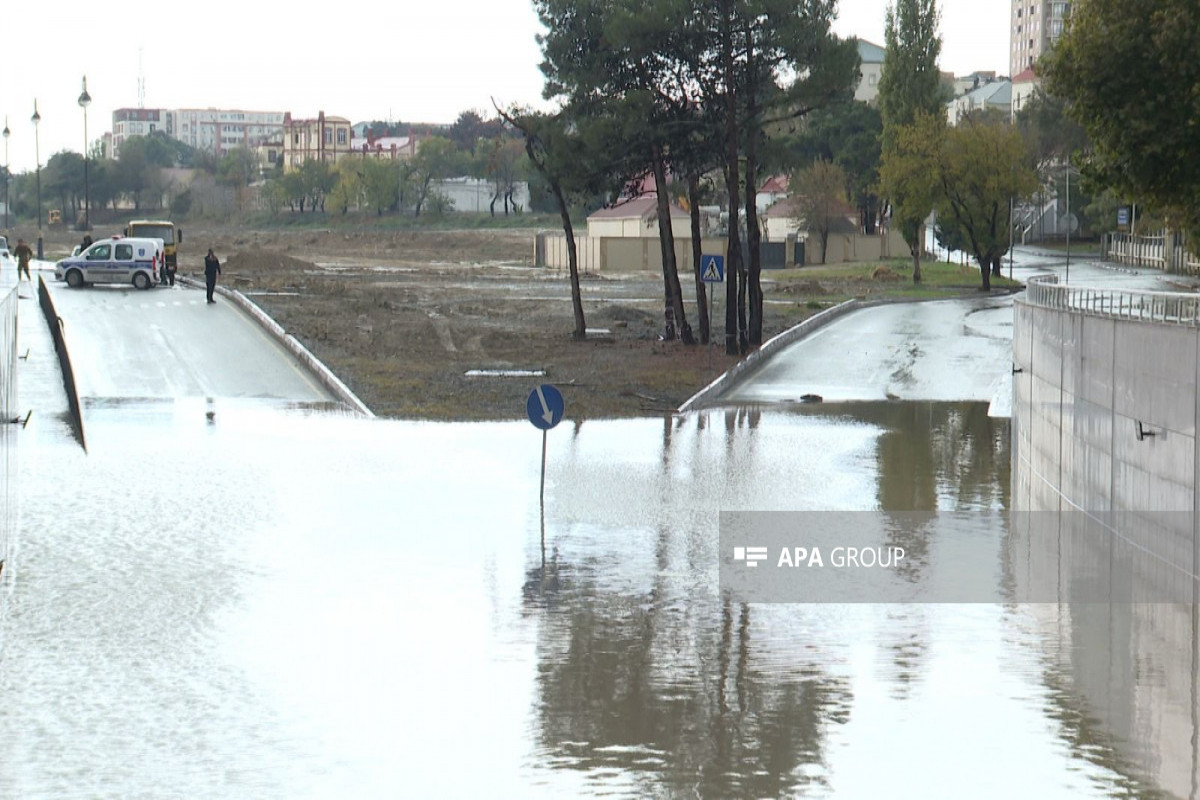 Bakıda Sabunçu tunelində batan digər şəxsin meyiti çıxarılıb, araşdırma aparılır- FOTO  - YENİLƏNİB-1 