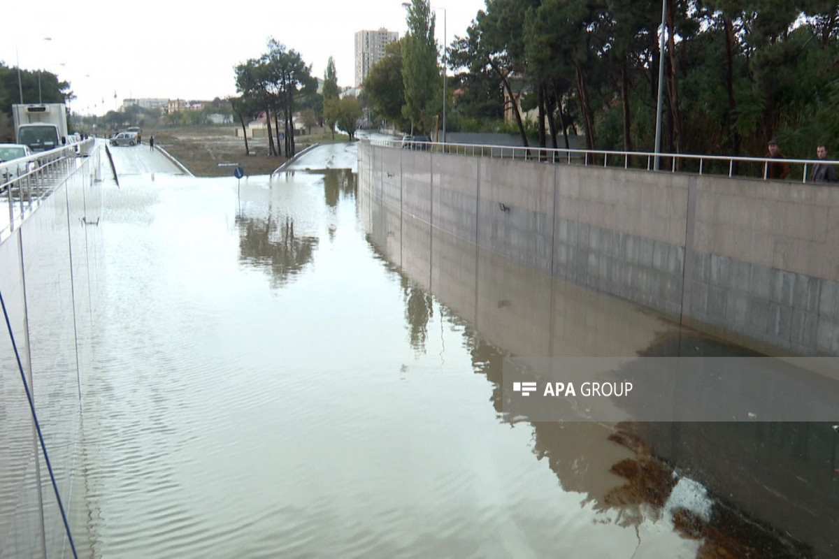 Bakıda Sabunçu tunelində batan digər şəxsin meyiti çıxarılıb, araşdırma aparılır- FOTO  - YENİLƏNİB-1 