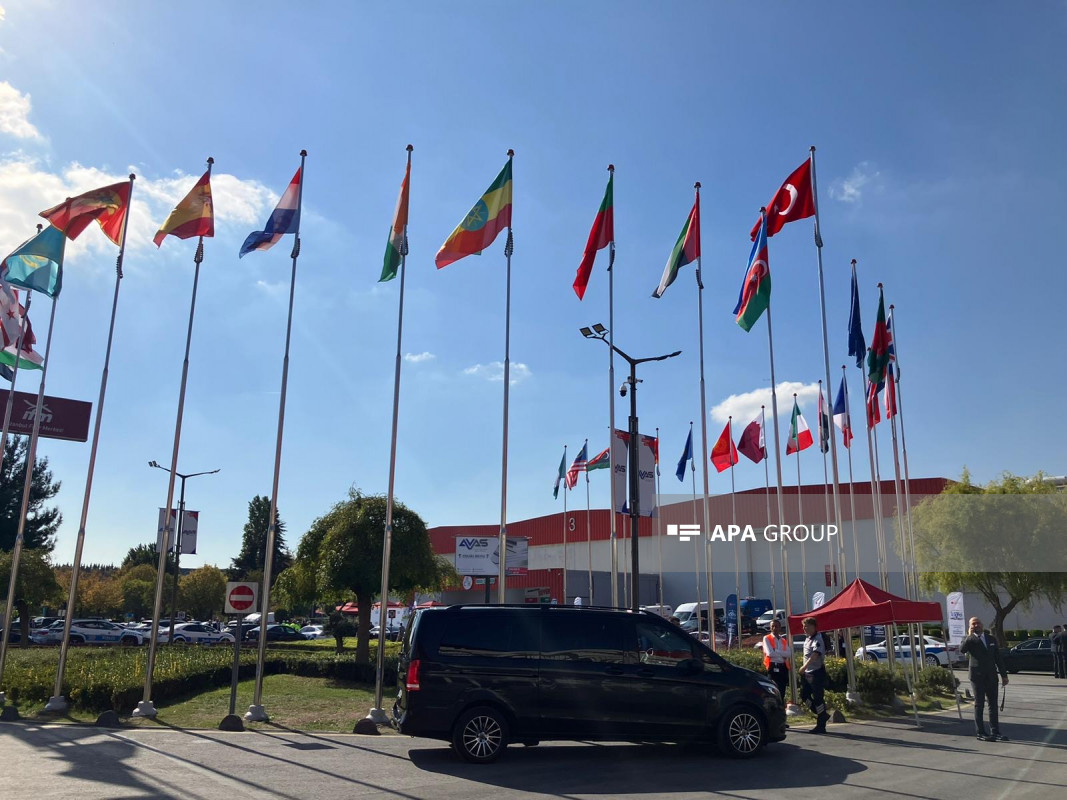 Azərbaycan İstanbulda keçirilən müdafiə sənayesi sərgisində iştirak edir - FOTO 