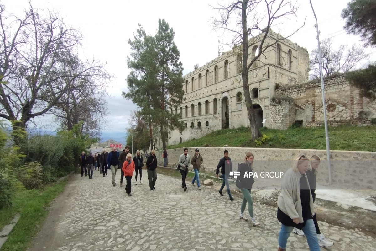 Xarici səyyahlar Şuşaya səfər ediblər   - YENİLƏNİB 1  - FOTO 