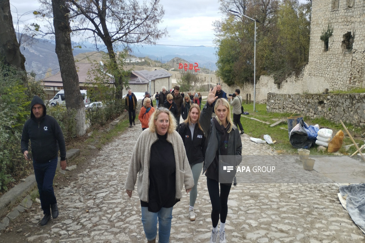 Xarici səyyahlar Şuşaya səfər ediblər   - YENİLƏNİB 1  - FOTO 