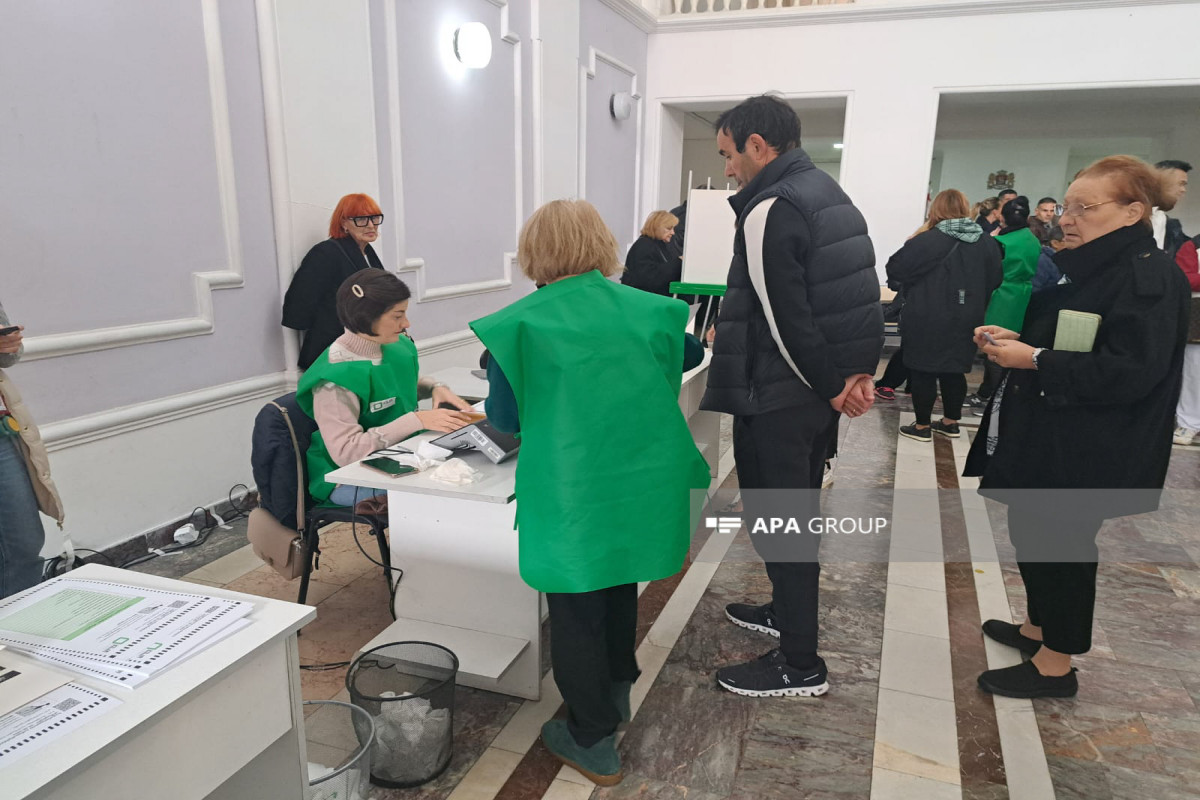 Gürcüstanda parlament seçkilərində səsvermə davam edir - FOTO - YENİLƏNİB 1 