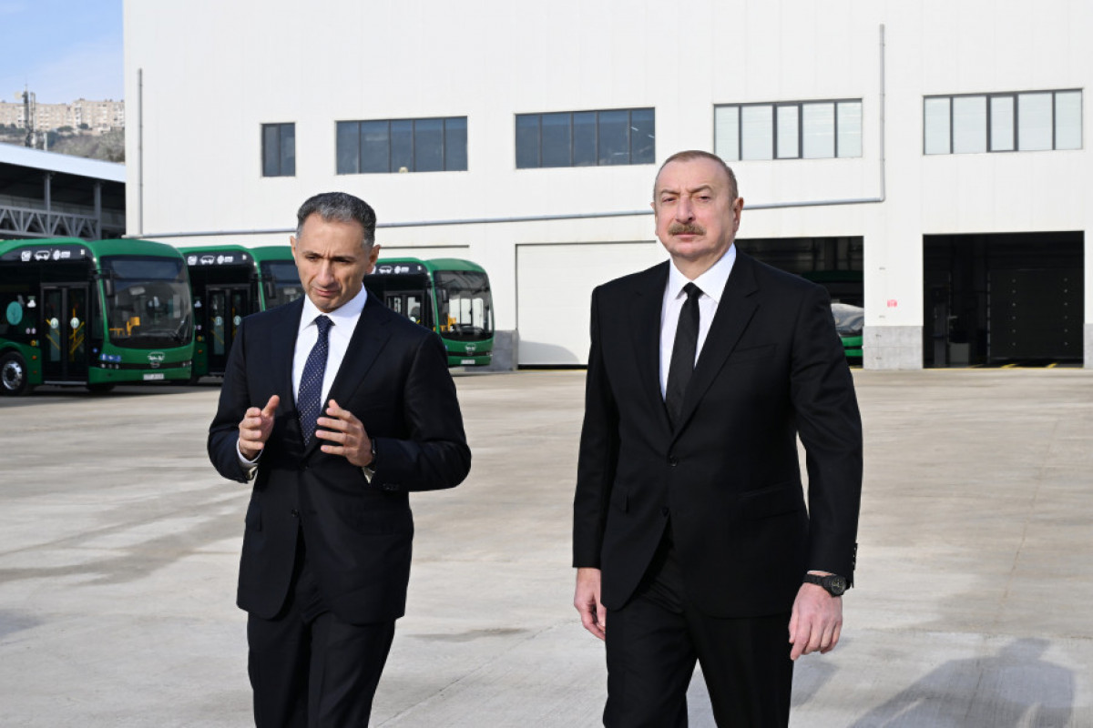 Prezident İlham Əliyev Zığ Elektrik Avtobus Parkının fəaliyyəti ilə tanış olub - FOTO  - YENİLƏNİB 