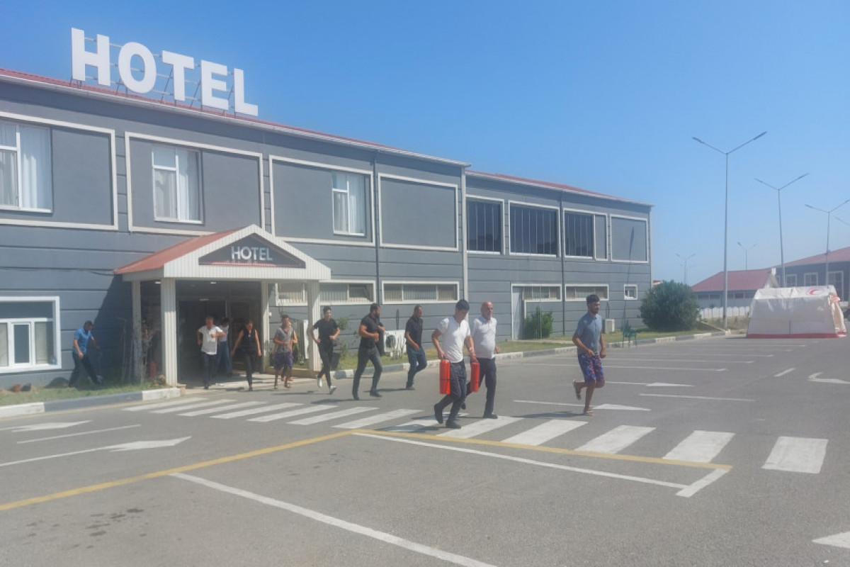 Novxanıda hoteldə mülki müdafiə məşqi keçirilib