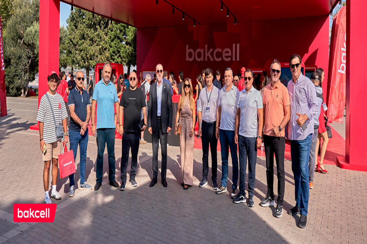 Media nümayəndələri “Bakcell”in “Formula 1” stendini ziyarət ediblər - FOTOLENT 