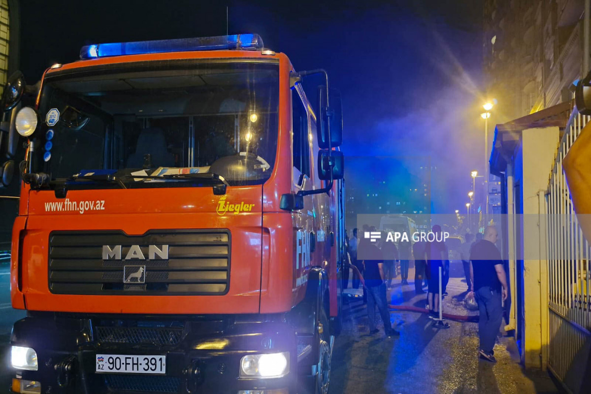 Bakıda 16 mərtəbəli binada baş verən yanğın söndürülüb - FOTO  - YENİLƏNİB 