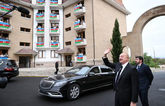 Prezident İlham Əliyev Xankəndidə Qarabağ Universitetinin tələbə yataqxanasının təmirdən sonra açılışında iştirak edib