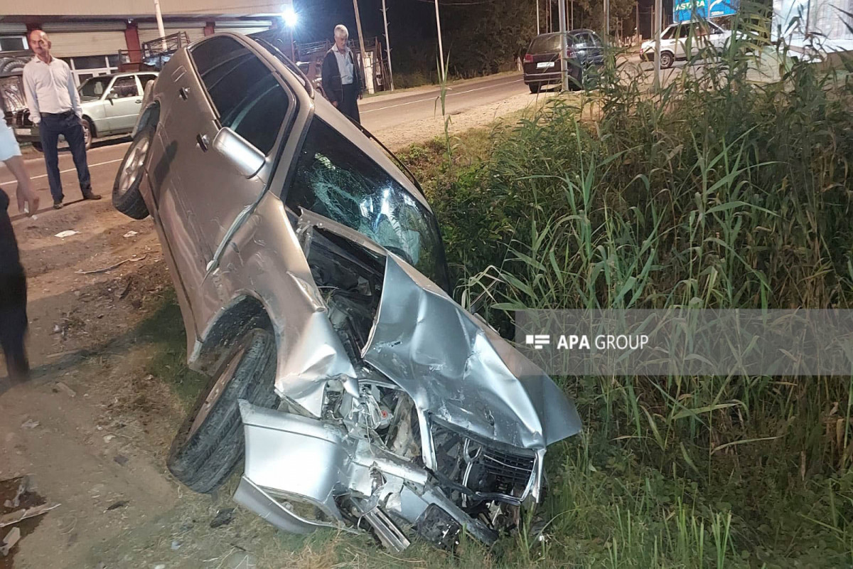 Lənkəranda toya gedən qonaqlar qəzaya düşüb, xəsarət alanlar var - FOTO 