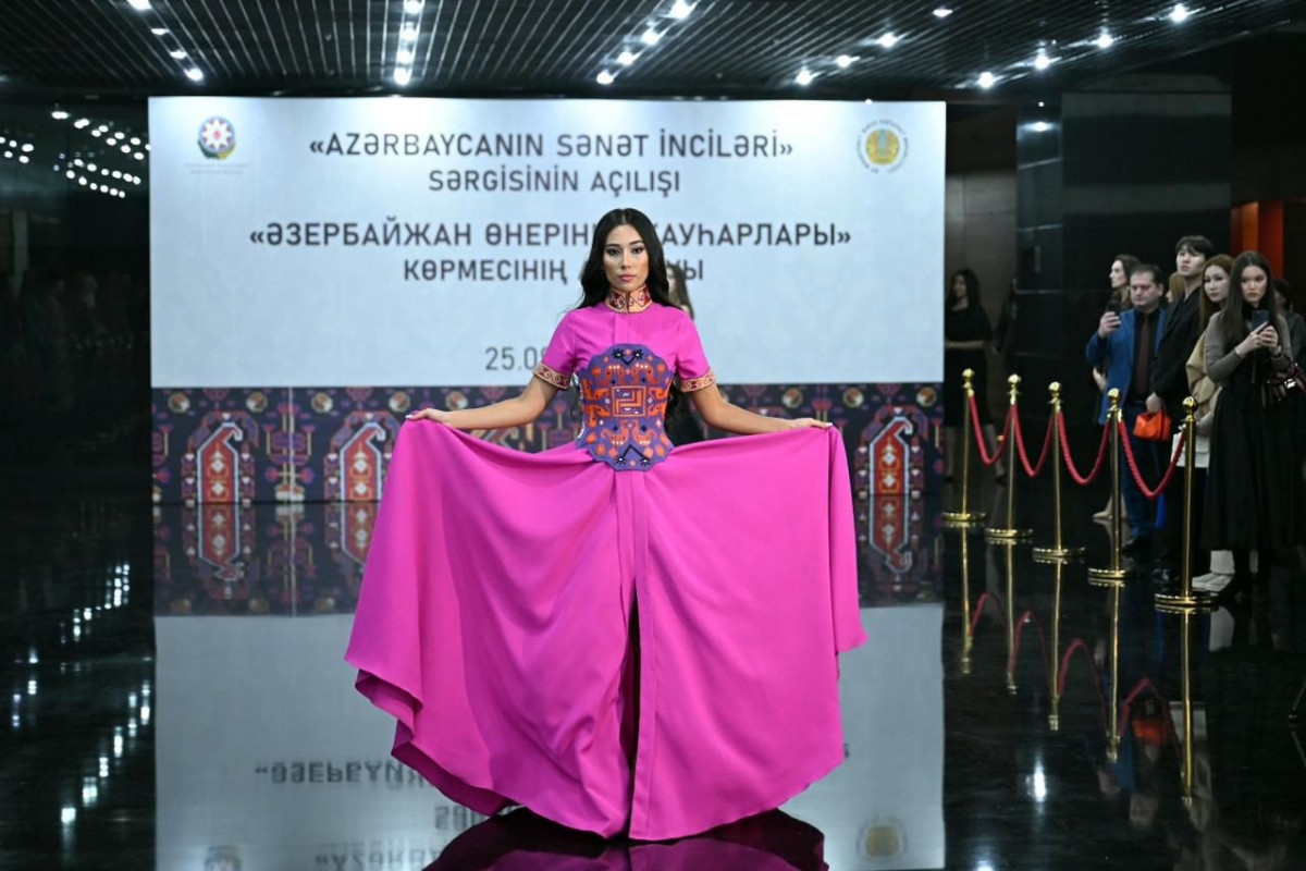 Astanada “Azərbaycanın sənət inciləri” adlı sərgi təşkil olunub - FOTO 