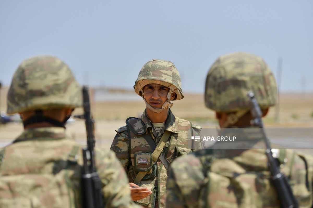Hansı hallarda xüsusi rütbələrin ixtisas dərəcələrinə qarşılıqlı uyğunlaşdırılmasının aparılmayacağı məlum olub