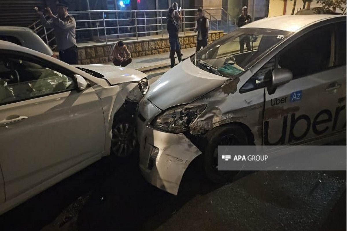 Bakıda 4 avtomobil toqquşub, taksi sürücüsü xəsarət alıb  - FOTO 