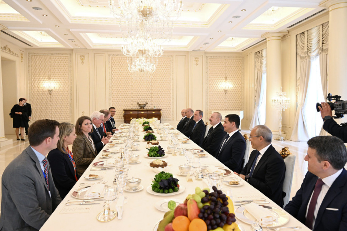 Prezident İlham Əliyevin adından Almaniya Prezidentinin şərəfinə rəsmi nahar verilib
