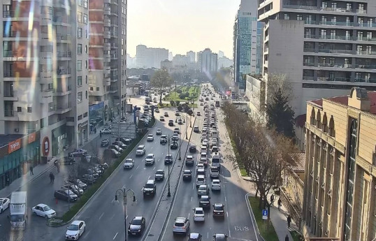 Bakıda bu yollarda sıxlıq var - SİYAHI 