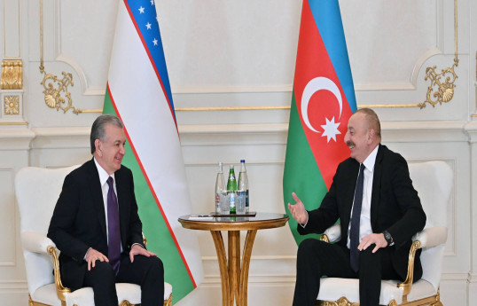 Şavkat Mirziyoyev Prezident İlham Əliyevə zəng edib