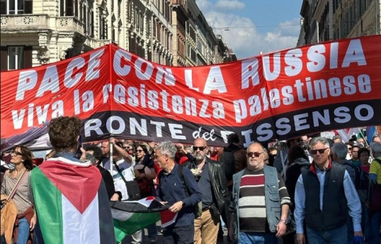 Romada minlərlə insan Avropanın yenidən silahlanmasına etiraz edib