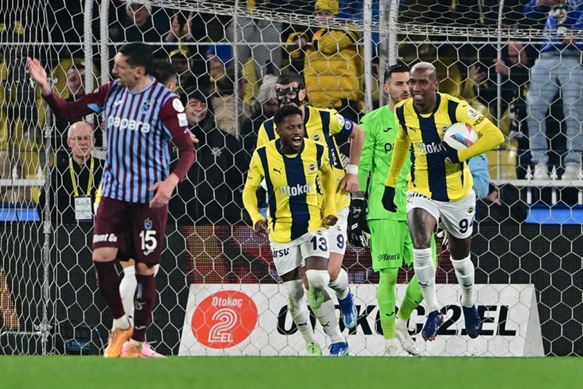 "Fənərbaxça" öz meydanında "Trabzonspor"u 4:1 məğlub edib